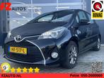Toyota Yaris 1.3 VVT-i Aspiration - Bluetooth - Cruise Contr, Auto's, Euro 5, Stof, 4 cilinders, Zwart