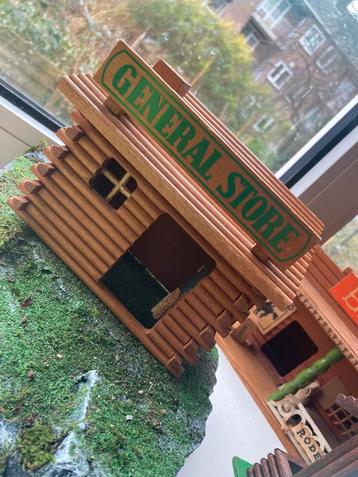 Houten huisje general store terrein beschikbaar voor biedingen