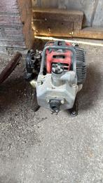 Mitsubishi Waterpomp husqvarna kettingzaag- Opknapper, O, O, Ophalen of Verzenden, Handmatig