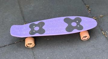 Paars penny board  beschikbaar voor biedingen