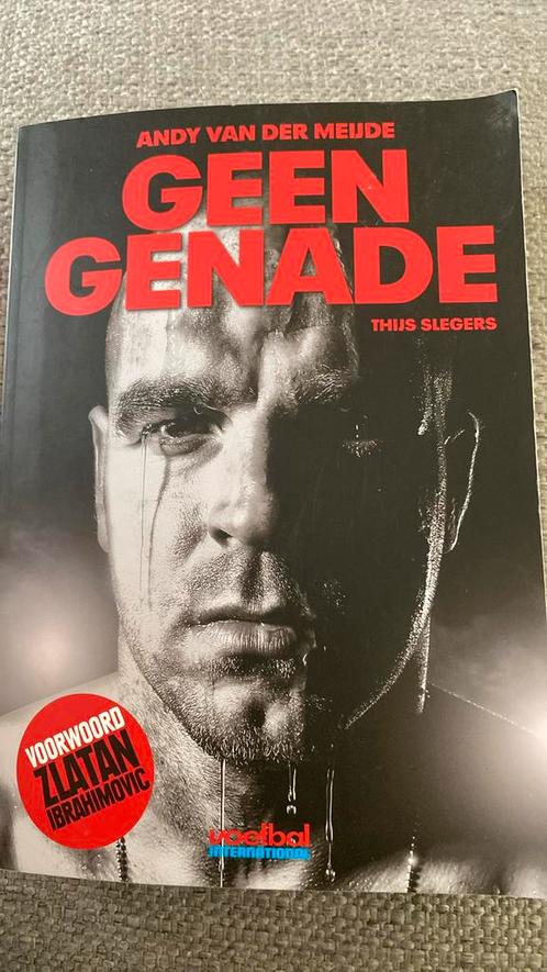 Thijs Slegers - Geen genade, Boeken, Sportboeken, Zo goed als nieuw, Balsport, Ophalen of Verzenden