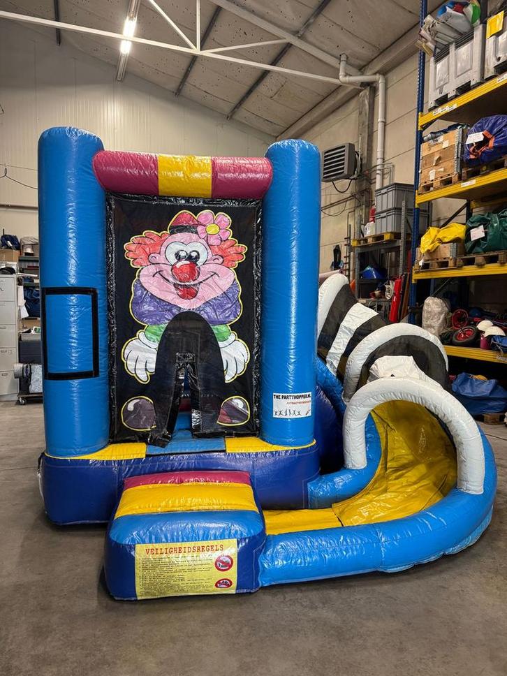 Springkussen te huur - Clown thema ( de stuiterclub ), Kinderen en Baby's, Speelgoed | Buiten | Springkussens, Gebruikt, Ophalen