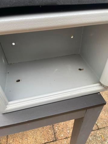 Kleine Brandkast / Kluis beschikbaar voor biedingen