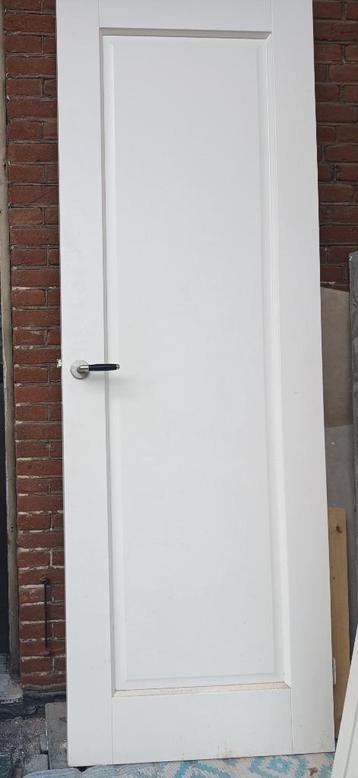 Binnendeur beschikbaar voor biedingen