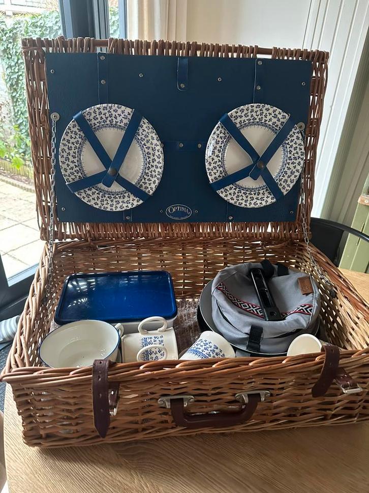 Camping servies, Caravans en Kamperen, Kampeeraccessoires, Zo goed als nieuw, Ophalen of Verzenden