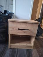 Nachtkastje, Huis en Inrichting, Ophalen, Zo goed als nieuw, Minder dan 45 cm, 55 tot 70 cm