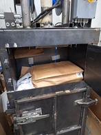 karton hydraulische pers, Doe-het-zelf en Verbouw, Gereedschap | Overige machines, Ophalen, Gebruikt