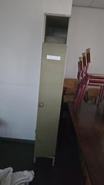 Locker met 'wasmand functie' uit voormalig lab, Ophalen, Gebruikt, Retro