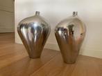 2 verzilverde / zilverkleurige vazen, Huis en Inrichting, Woonaccessoires | Vazen, Ophalen, Overige materialen, Gebruikt, Overige kleuren