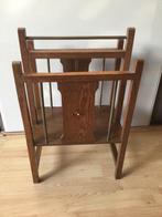 Een antieke eikenhouten lectuurbak, Amsterdamse school, Antiek en Kunst, Antiek | Woonaccessoires, Ophalen of Verzenden