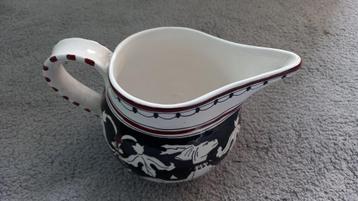 Mooie schenkkan / pitcher uit Siena beschikbaar voor biedingen