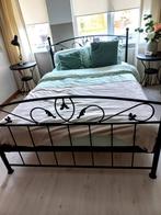 Bed, Huis en Inrichting, Slaapkamer | Bedden, Ophalen, Gebruikt, Zwart, Romantisch