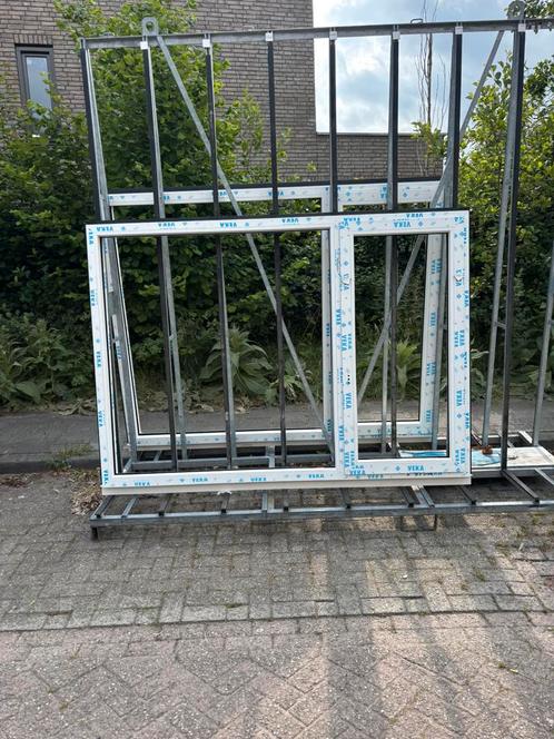 Nieuwe kunststof kozijnen wit houtnerf, Doe-het-zelf en Verbouw, Kozijnen en Schuifpuien, Nieuw, Raamkozijn, Kunststof, Ophalen
