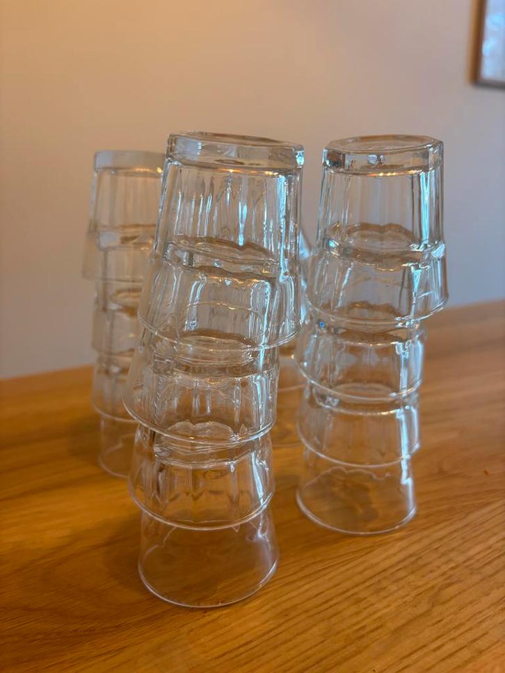 Compleet dinerset glazen - Ikea Storsint & Pokal, Verzamelen, Glas en Borrelglaasjes, Zo goed als nieuw, Waterglas, Ophalen