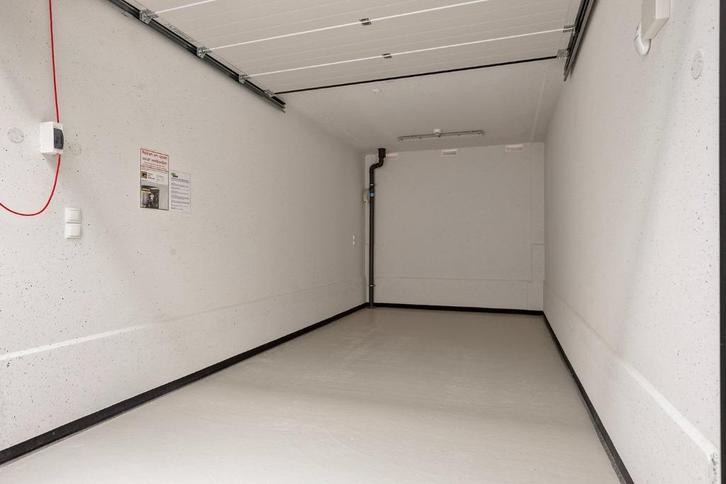 GARAGEBOX DEN HAAG TE HUUR, Auto diversen, Autostallingen en Garages