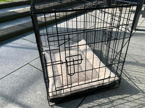 Hondenbench met Wooff benchmat, Dieren en Toebehoren, Hondenbenches, Zo goed als nieuw, Ophalen of Verzenden