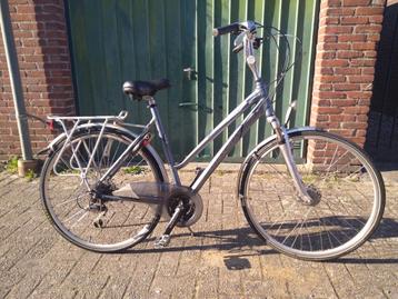 Trek Damesfiets 28 inch 24 Versnellingen. beschikbaar voor biedingen