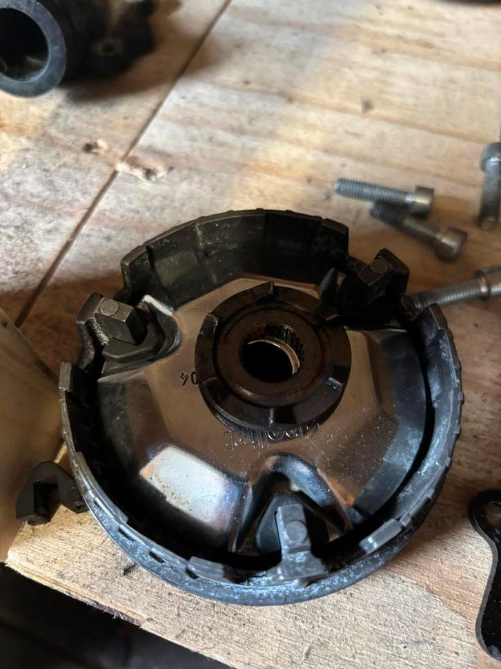 Yamaha jog onderdelen, minarellie horizontale, Fietsen en Brommers, Brommeronderdelen | Algemeen, Zo goed als nieuw, Carburateur