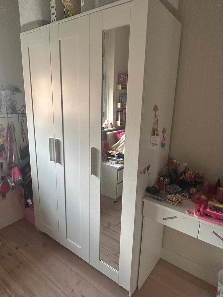 Ikea Brimnes kledingkast, wit, 117x190cm, Huis en Inrichting, Kasten | Kledingkasten, Zo goed als nieuw, 150 tot 200 cm, 100 tot 150 cm