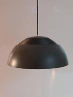 A.J.Royal hanglamp taupe/bruin designklassieker, Huis en Inrichting, Lampen | Hanglampen, Gebruikt, 50 tot 75 cm, Vintage designklassieker