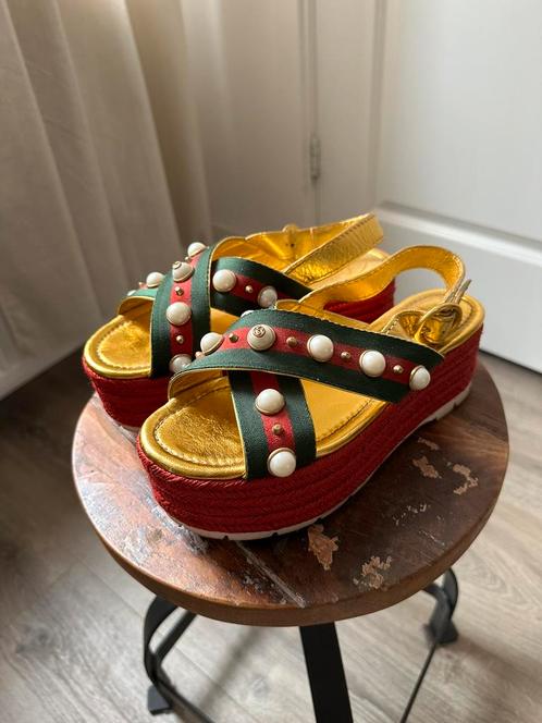 GUCCI platform sandalen espadrilles logo maat 36, Kleding | Dames, Schoenen, Ophalen of Verzenden