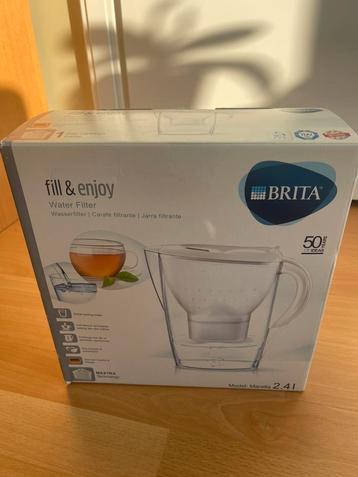 Waterfilterkan met 1 filter- nieuw in verpakking  beschikbaar voor biedingen