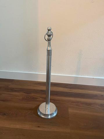 Stalen toilet rolhouder beschikbaar voor biedingen