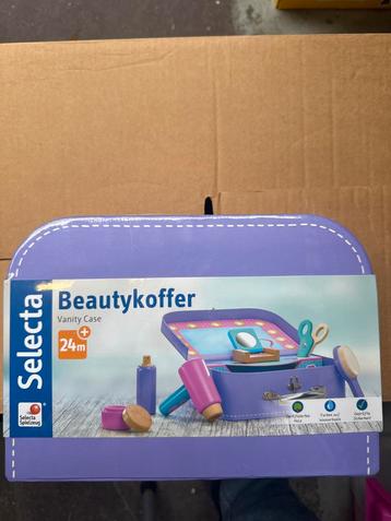 Nieuwe Houten Beautykoffer beschikbaar voor biedingen
