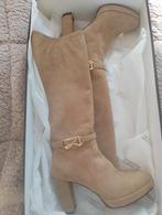 Laarzen beige maat 37, Kleding | Dames, Schoenen, Ophalen of Verzenden, Zo goed als nieuw, Beige, Hoge laarzen