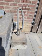 Fietsbeugel met betonvoet, Fietsen en Brommers, Ophalen, Zo goed als nieuw