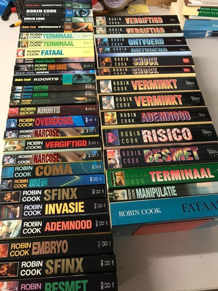 TK 16 Boeken en 12 Pockets van Robin Cook Zie actuele lijst, Boeken, Thrillers, Gelezen, Wereld overig, Ophalen of Verzenden