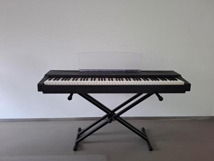 Yamaha P70 Digitale Piano, Muziek en Instrumenten, Piano's, Gebruikt, Piano, Zwart, Digitaal, Ophalen of Verzenden
