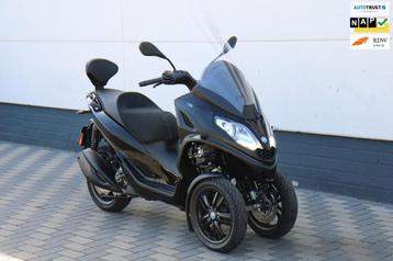 Piaggio Scooter 300 MP3 HPE 1853KM 1ste Eigenaar NL-Motor ! beschikbaar voor biedingen