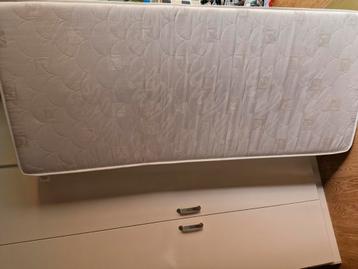 Goede matras 80x190x17 beschikbaar voor biedingen