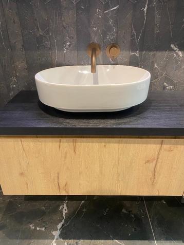 Waskommen wit  beschikbaar voor biedingen