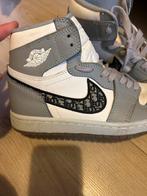 Dior Air Jordan Schoenen, Ophalen of Verzenden, Zo goed als nieuw, Overige kleuren, Sneakers of Gympen