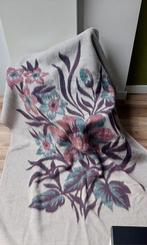 Vintage deken bloemen veldboeket 200 x 140, Huis en Inrichting, Slaapkamer | Beddengoed, Ophalen of Verzenden, Zo goed als nieuw