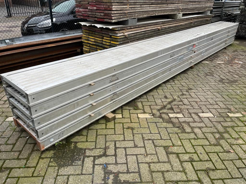 Layher aluminium werkbrug/loopbrug/steigerbrug 6.10x0.60M, Doe-het-zelf en Verbouw, Steigers, Gebruikt, Overige typen, Minder dan 2 meter