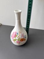 Vintage Wedgwood Vaasje - Meadow Sweet Design, Antiek en Kunst, Antiek | Vazen, Ophalen