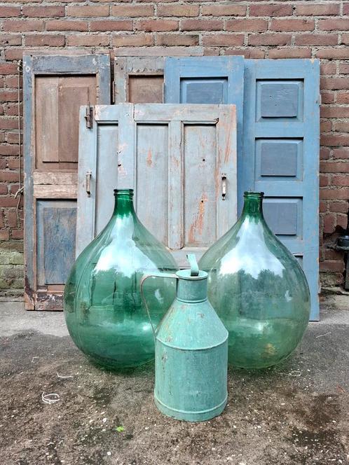 Oude brocante luiken luik shutter gistfles hemelvaartsdag, Tuin en Terras, Tuinvazen, Zo goed als nieuw, Ophalen of Verzenden