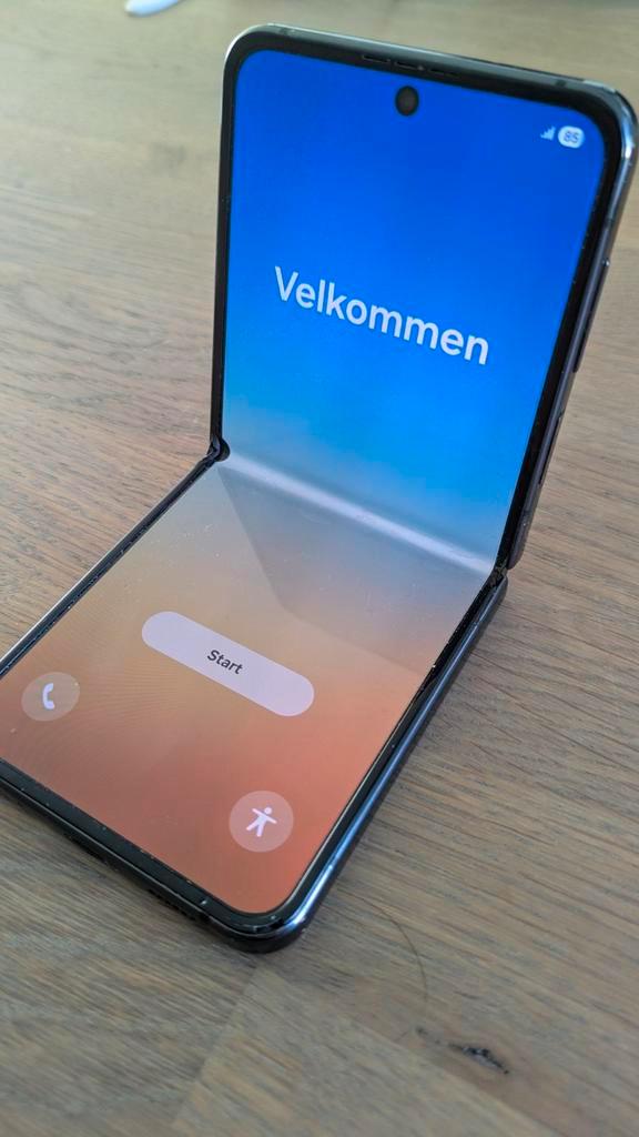 Defecte Samsung Flip Z4, Telecommunicatie, Mobiele telefoons | Samsung, Galaxy Z Flip, 128 GB, Zwart, Ophalen of Verzenden