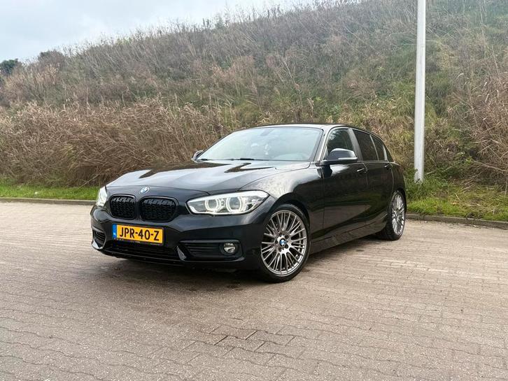 BMW 1-Serie 118i 136pk Aut 2016 Zwart pdc nieuwe ketting!, Auto's, BMW, Particulier, 1-Serie, ABS, Adaptieve lichten, Airbags