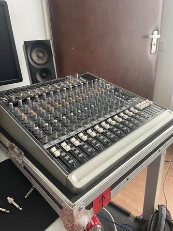 Mackie 1642 VLZ3 compacte mengtafel beschikbaar voor biedingen