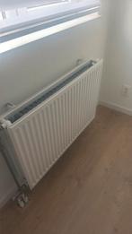 1 radiator, Doe-het-zelf en Verbouw, Verwarming en Radiatoren, 30 tot 80 cm, Radiator, Minder dan 60 cm, Ophalen of Verzenden