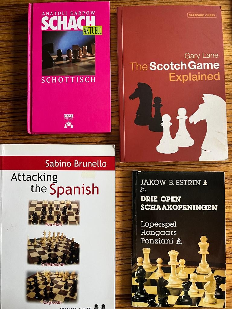 schaakboeken (e4e5), Boeken, Hobby en Vrije tijd, Zo goed als nieuw, Overige onderwerpen, Ophalen of Verzenden