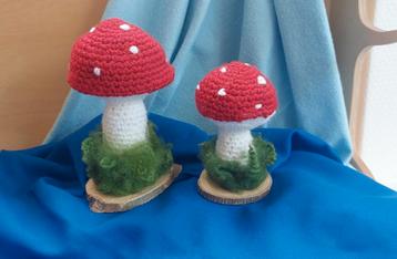 Paddenstoel, paddestoelen, gehaakt, wol, seizoenstafel beschikbaar voor biedingen