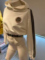 Young versace 12 jaar met aparte randen, Kinderen en Baby's, Meisje, Trui of Vest, Ophalen of Verzenden, Zo goed als nieuw