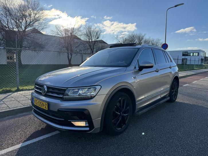 Volkswagen Tiguan 2.0 TSI 4Motion Highline R-Line | Pano |LE, Auto's, Volkswagen, Bedrijf, Te koop, Tiguan, 4x4, ABS, Adaptive Cruise Control