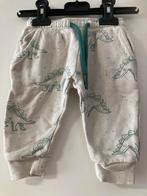 Hema joggingbroek: Broekje Dino Maat 68, Broekje, Ophalen of Verzenden, Zo goed als nieuw, Hema