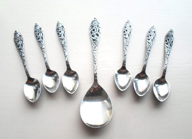 6 Lepeltjes + suikerlepel. Ajour. Sola., Antiek en Kunst, Antiek | Bestek, Ophalen of Verzenden